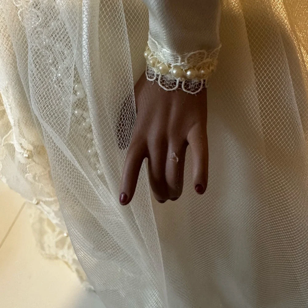 The Bradford Exchange elegant white
